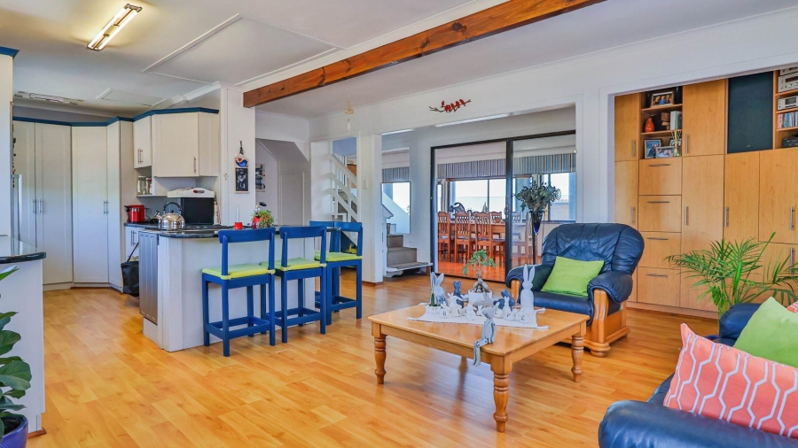 4 Bedroom Property for Sale in De Kelders Western Cape